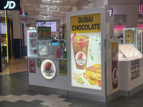 A Dubai chocolate pop up stand at Potomac Mills Mall. Many different shops sell variations of this viral product.